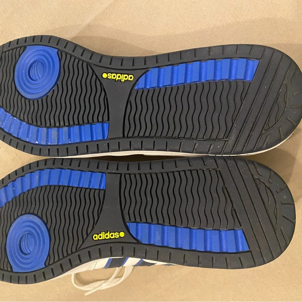 Adidas Men’s Tennis Shoes - Picture 3 of 4